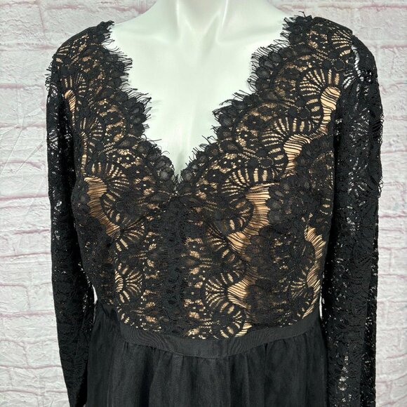 City Chick Rare Beauty Maxi Dress Size 16 - Picture 8 of 9